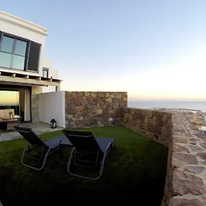 https://altos-de-arguineguin.in-canary-islands.com